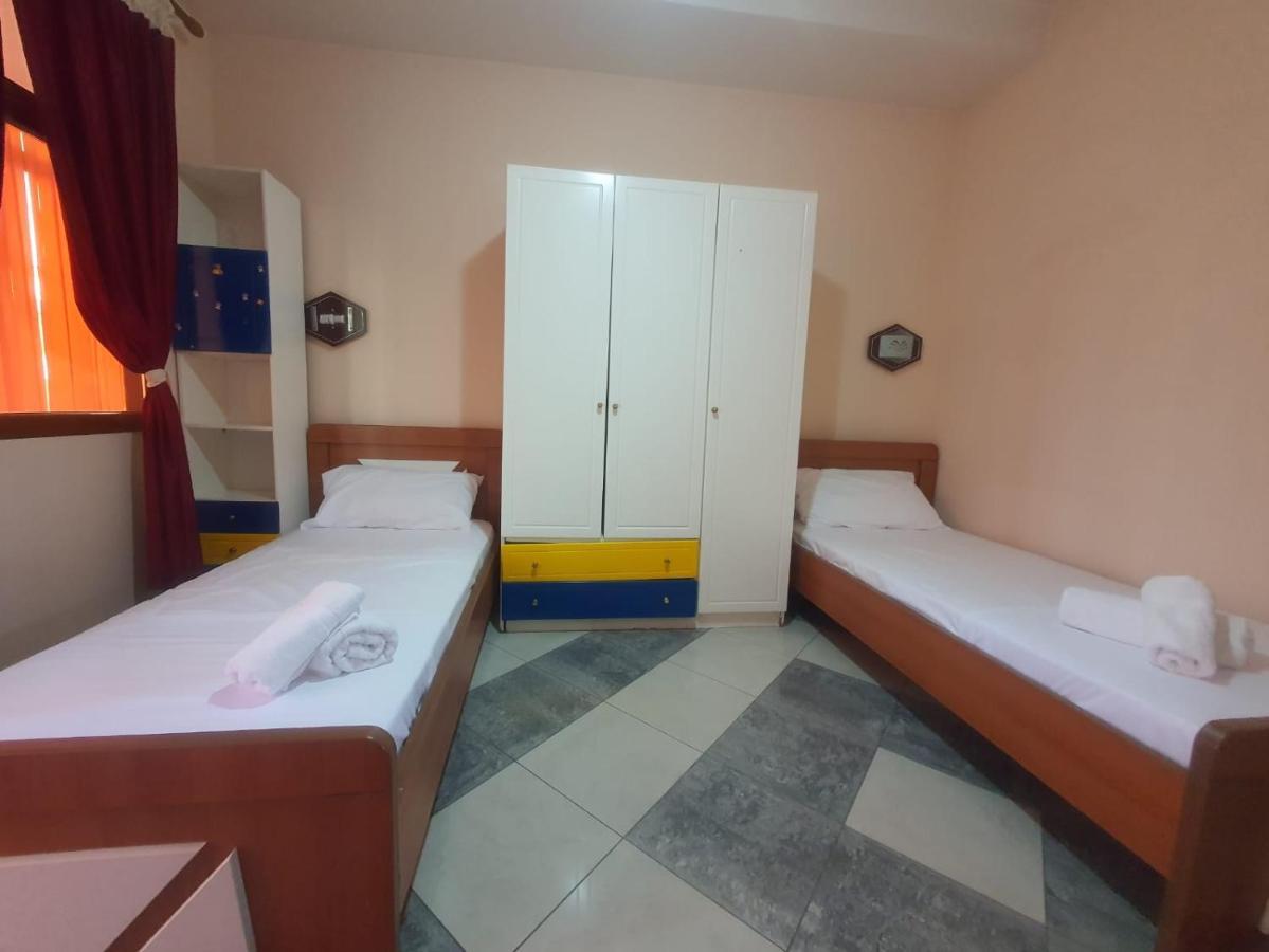 Hotel W Bush Square Fushe-Kruje Bagian luar foto